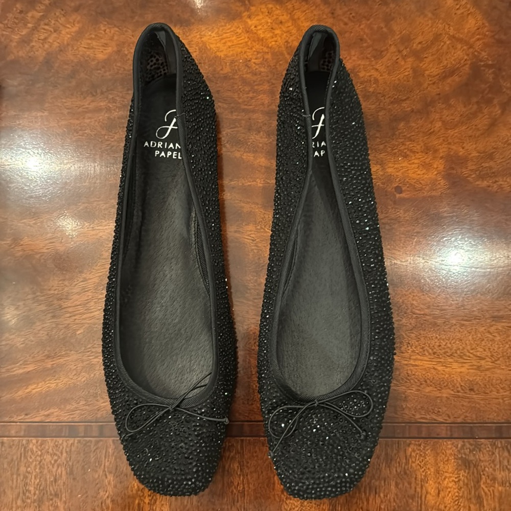 FLATS - Adrianna Papell